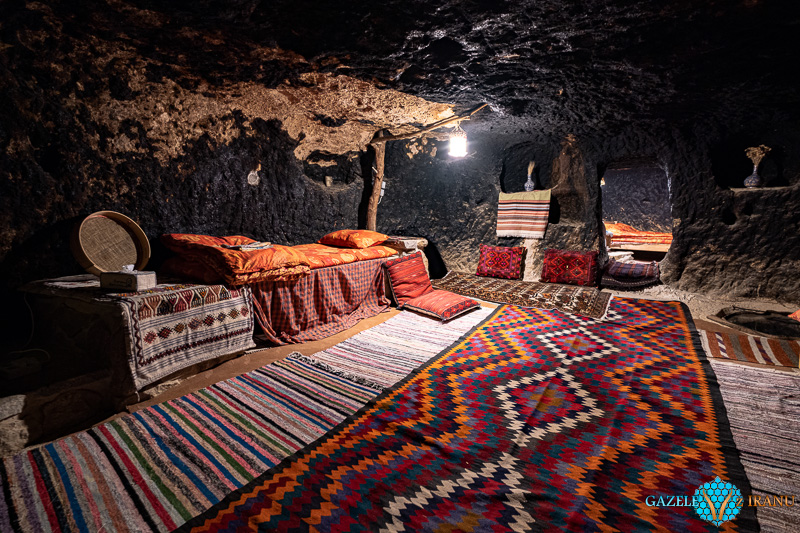 iran hotel w jaskini